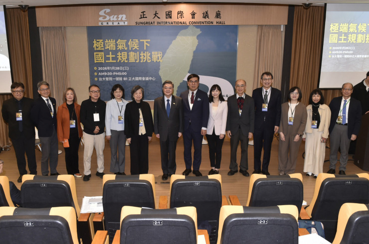 卓院長及與會貴賓2